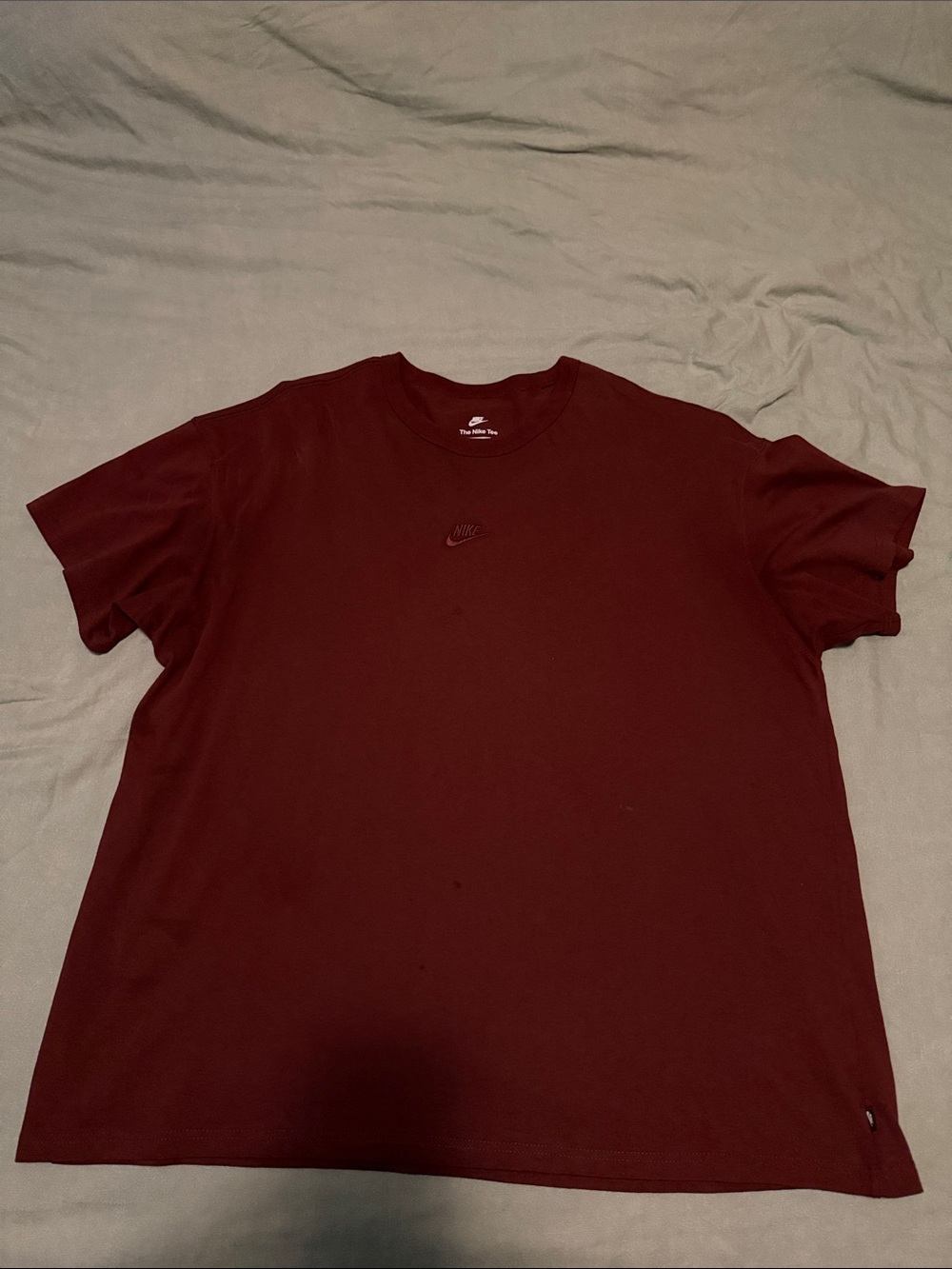 Nike Men's Burgundy Short-Sleeve Crew T-Shirt